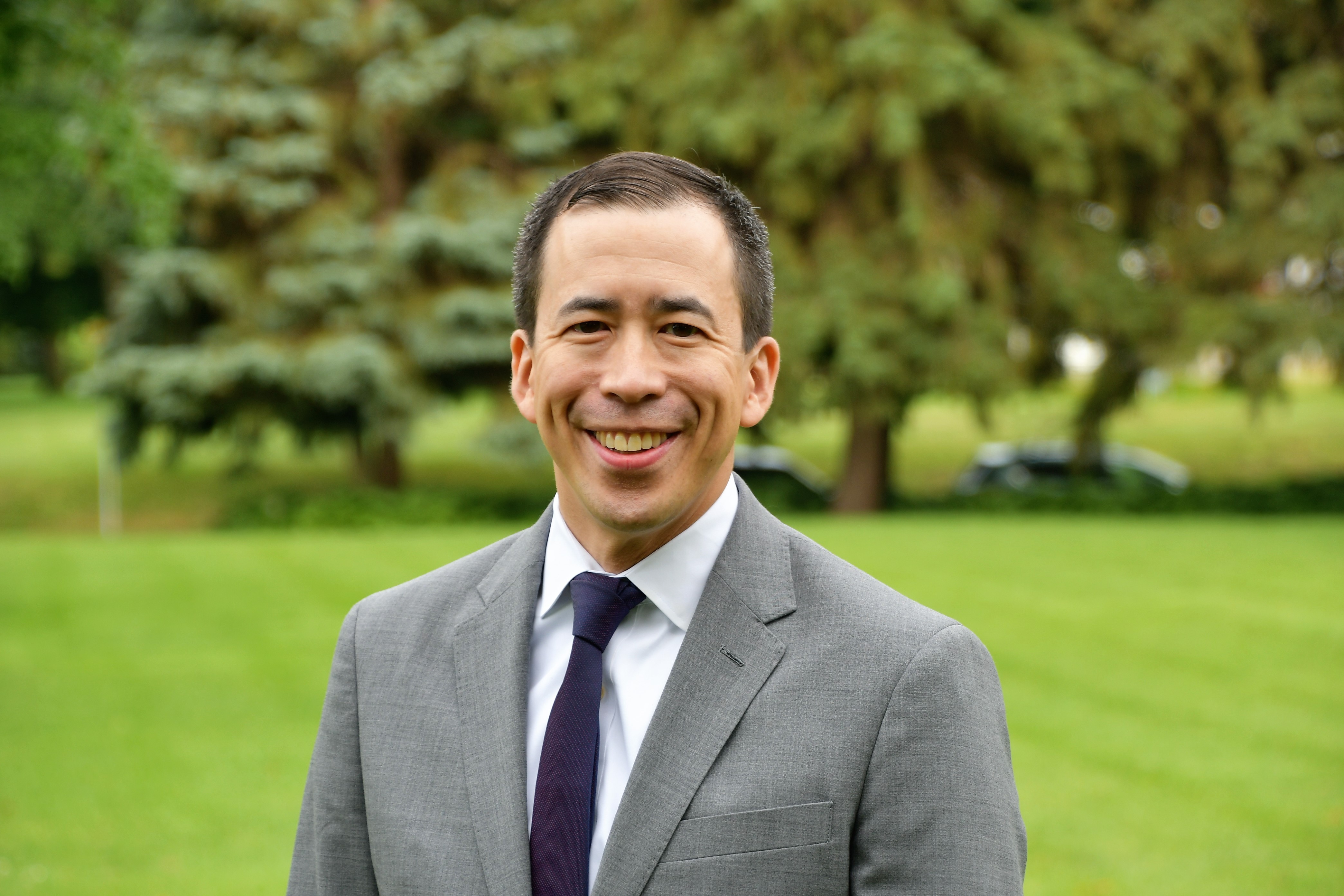 Feature image for Governor Walz Appoints Reynaldo Aligada to Fill Second Judicial District Vacancy